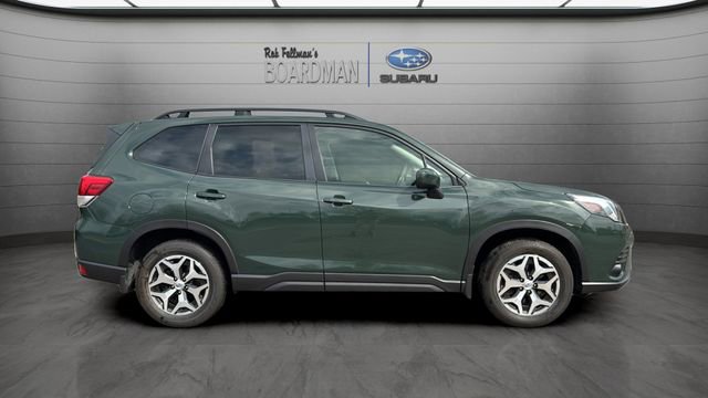 Used 2023 Subaru Forester Premium image 3