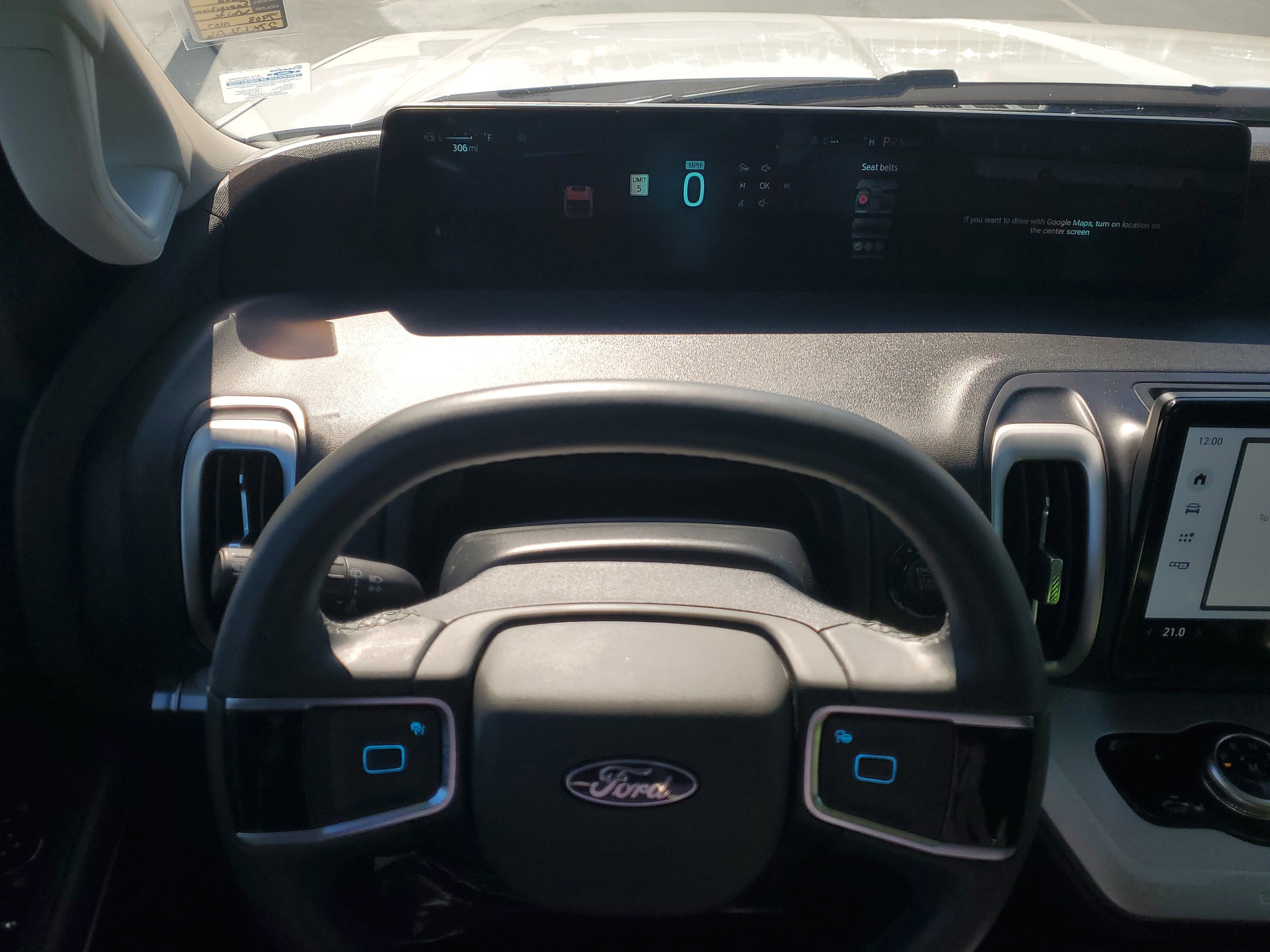 Certified 2025 Ford Expedition Active image 24