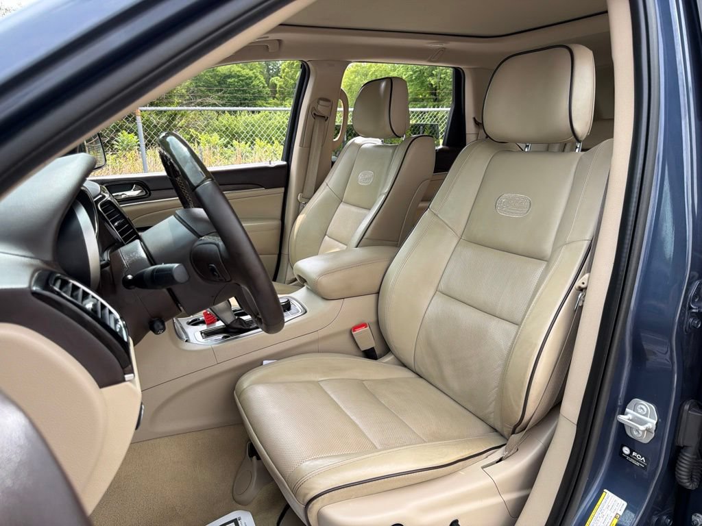 Used 2021 Jeep Grand Cherokee Overland AWD/4WD image 25