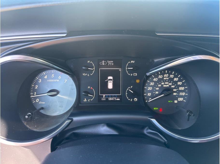 Used 2019 Toyota Sequoia Platinum AWD/4WD image 16