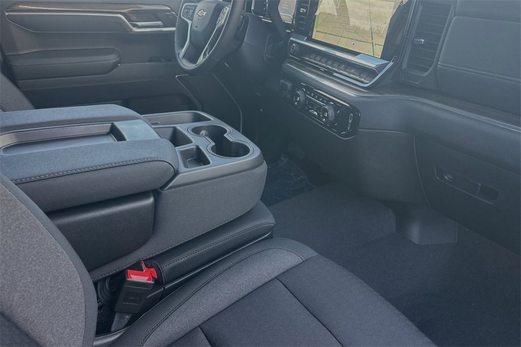 New 2025 Chevrolet Silverado 1500 LT w/ LPO, Dark Essentials Package image 16