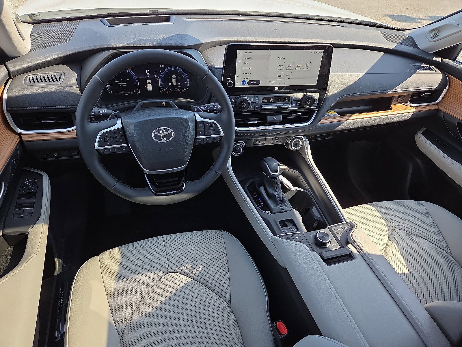 New 2026 Toyota Grand Highlander Platinum image 10