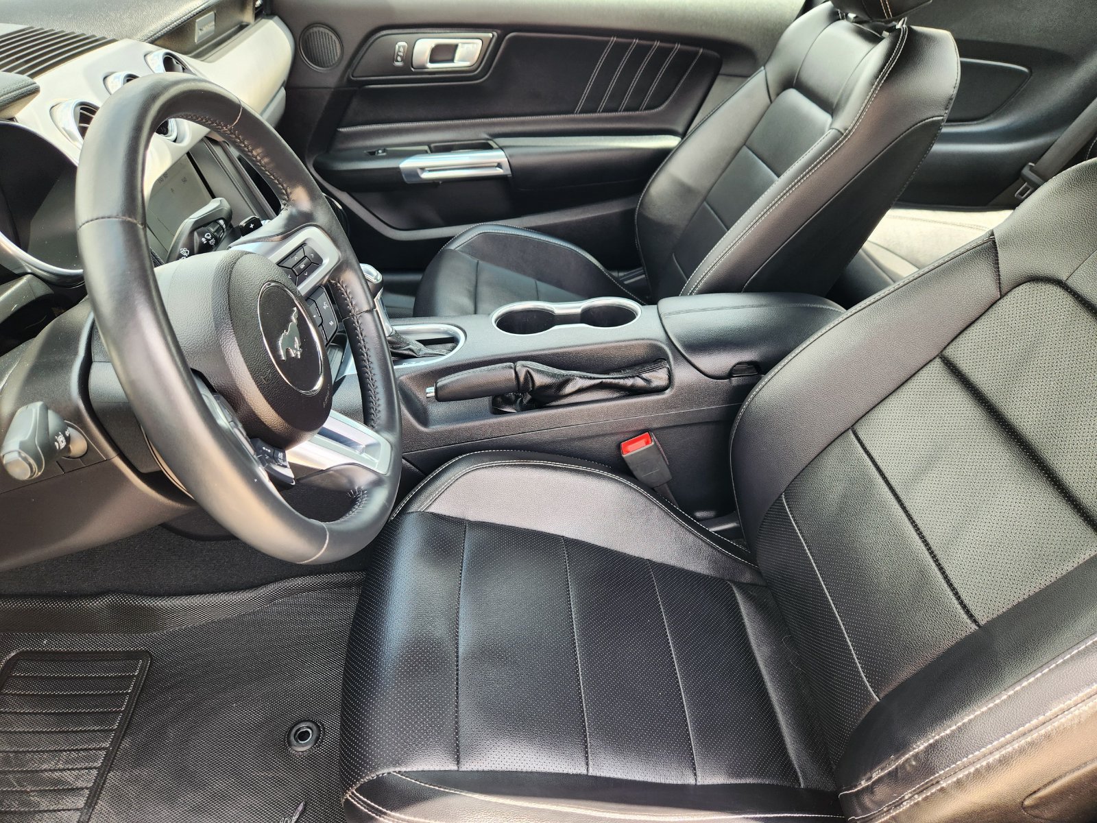 Certified 2021 Ford Mustang Premium w/ Pony Package RWD image 14