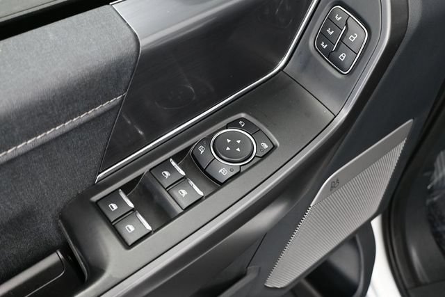 Used 2025 Ford F150 Lariat AWD/4WD image 15