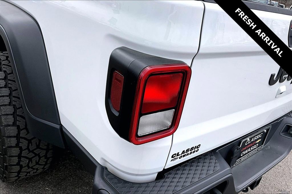 Used 2022 Jeep Gladiator Sport w/ Trailer Tow Package image 23