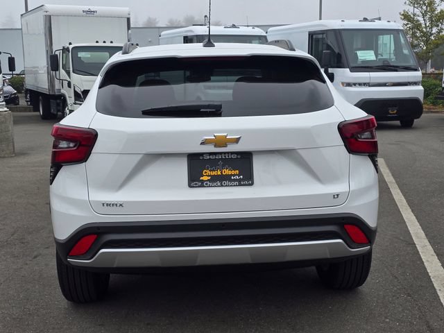 New 2026 Chevrolet Trax LT w/ Driver Confidence Package FWD image 4