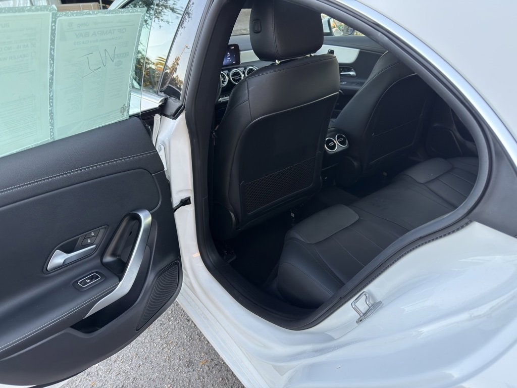Used 2025 Mercedes-Benz CLA 250 image 27
