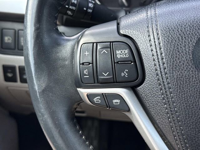 Used 2016 Toyota Highlander Limited Platinum w/ Protection Package #3 image 25