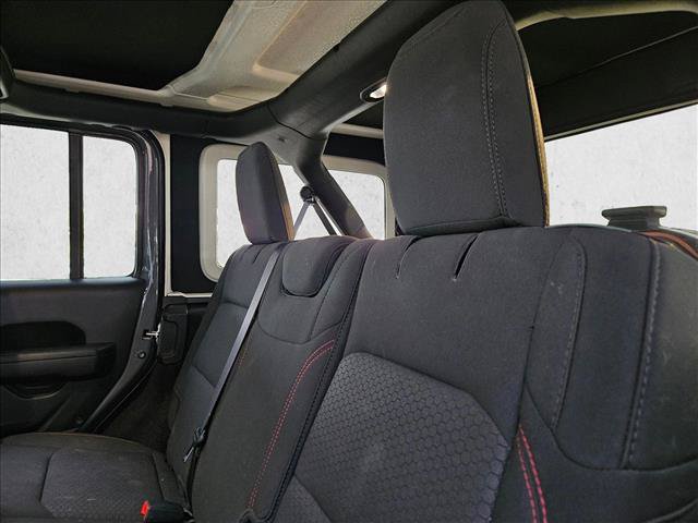 Used 2023 Jeep Wrangler Unlimited Rubicon w/ LED Lighting Group AWD/4WD image 16