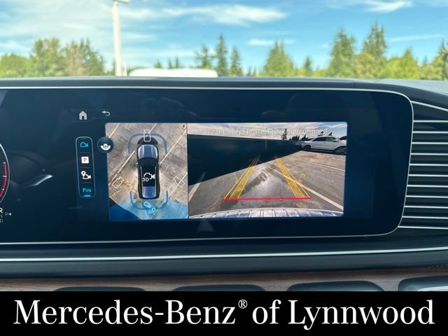 New 2026 Mercedes-Benz GLS 580 4MATIC image 17