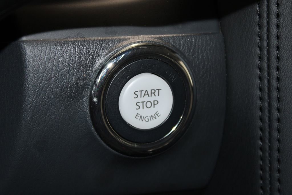 Used 2024 Nissan Armada SV image 41