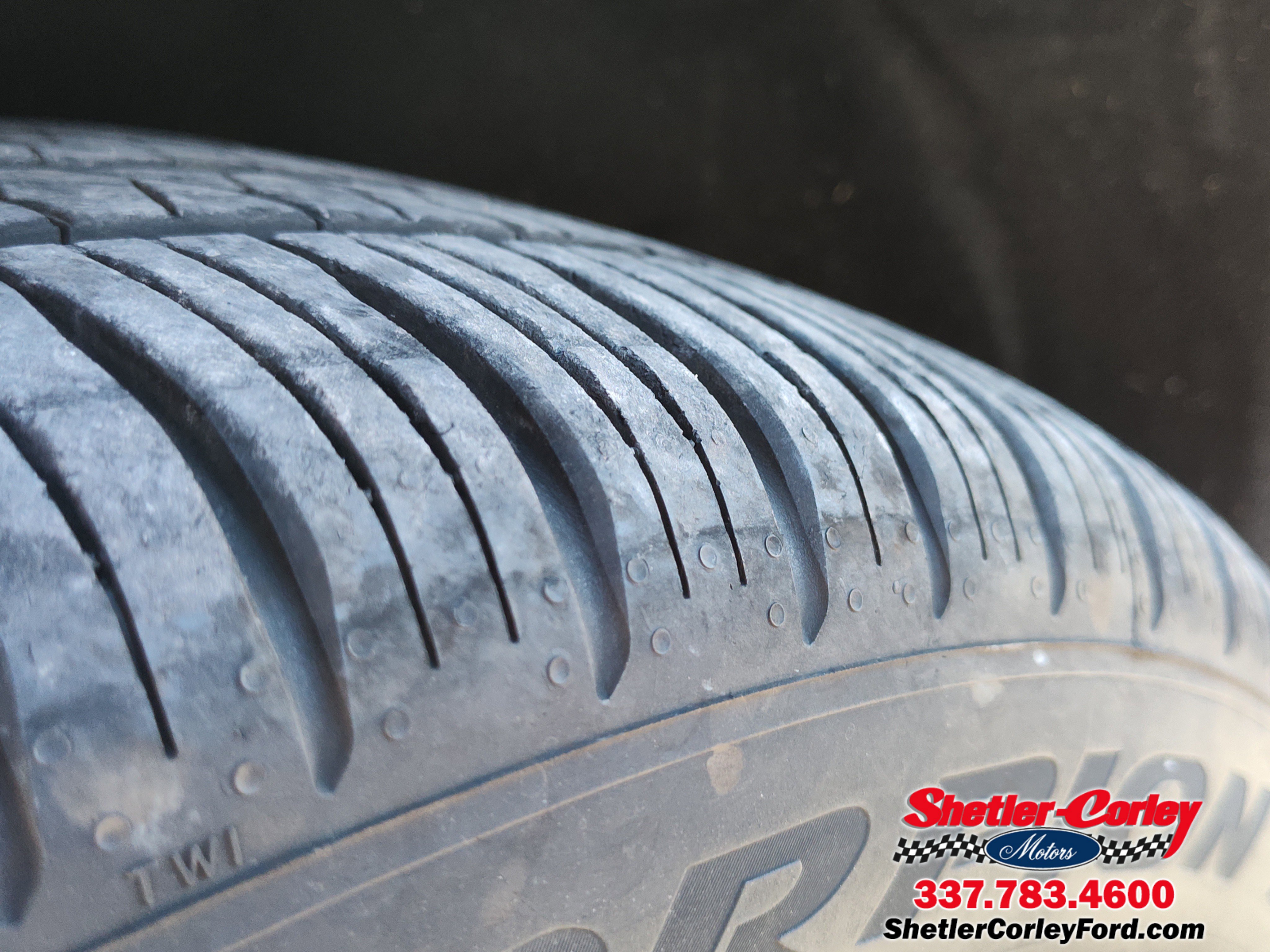 Used 2023 Ford Explorer ST-Line w/ Class IV Trailer Tow Package image 13