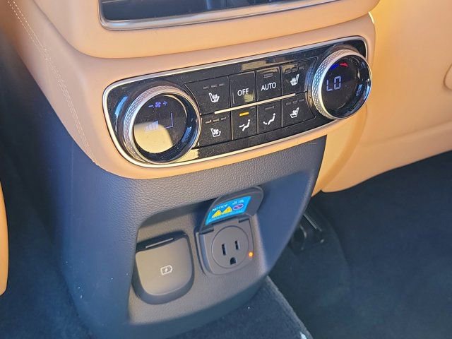 Used 2024 Genesis GV80 3.5T Prestige w/ Prestige Package image 18