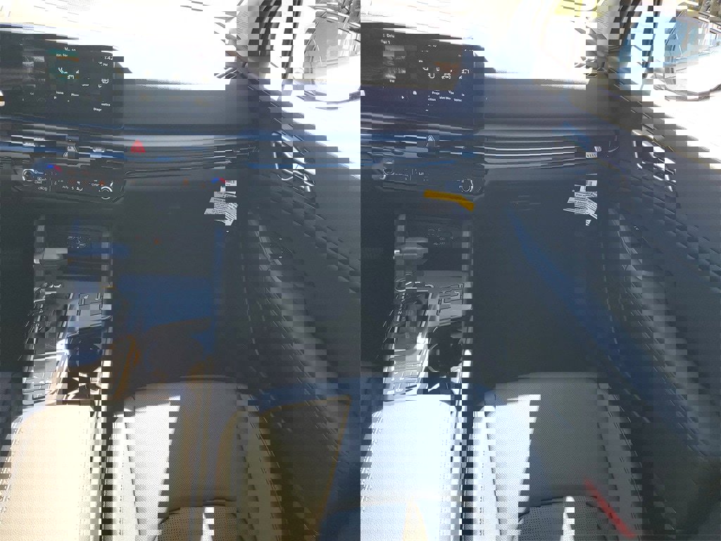 New 2026 Kia Sportage EX image 25