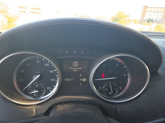Used 2010 Mercedes-Benz GL 320 BlueTEC 4MATIC image 9