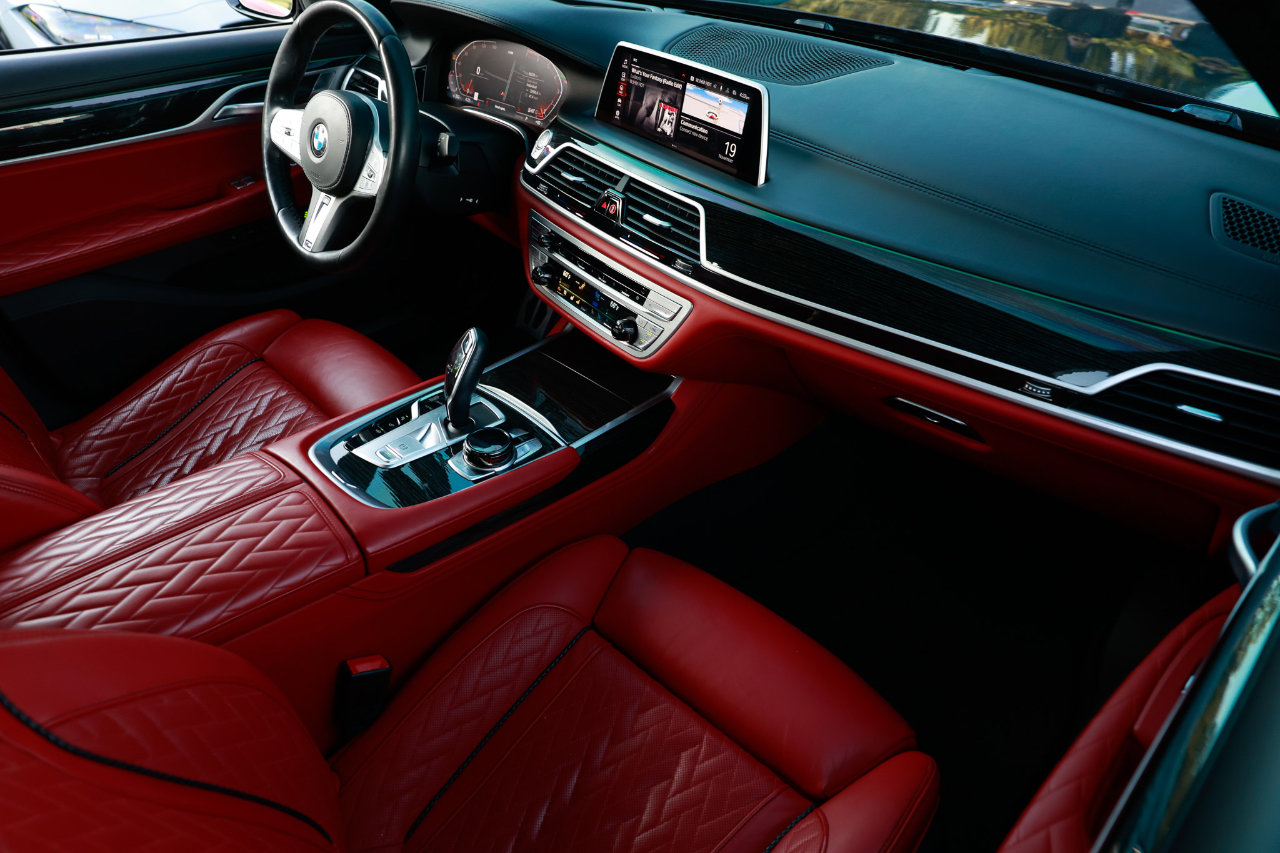 Used 2021 BMW 750i xDrive w/ Luxury Rear Seating Package image 20