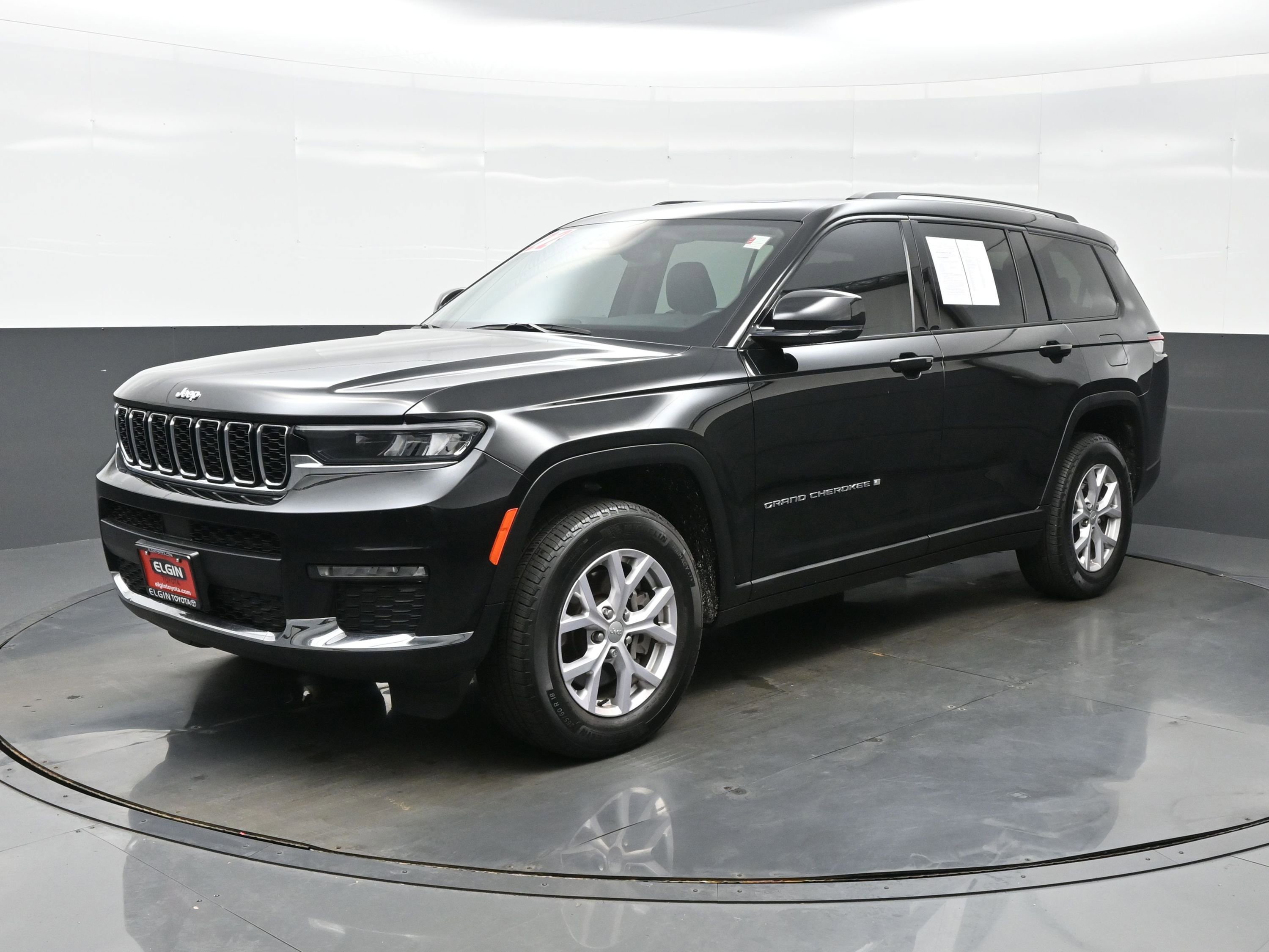 Used 2022 Jeep Grand Cherokee L Limited AWD/4WD image 2