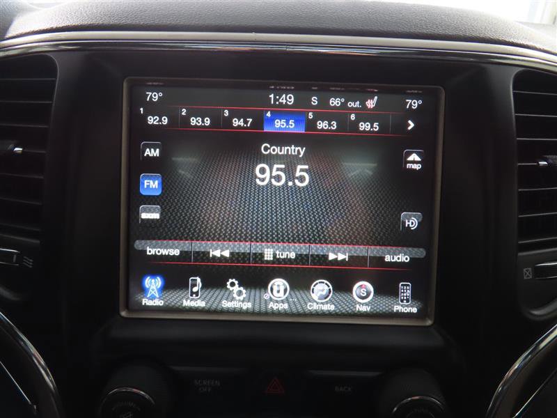 Used 2015 Jeep Grand Cherokee Limited w/ Luxury Group II image 26