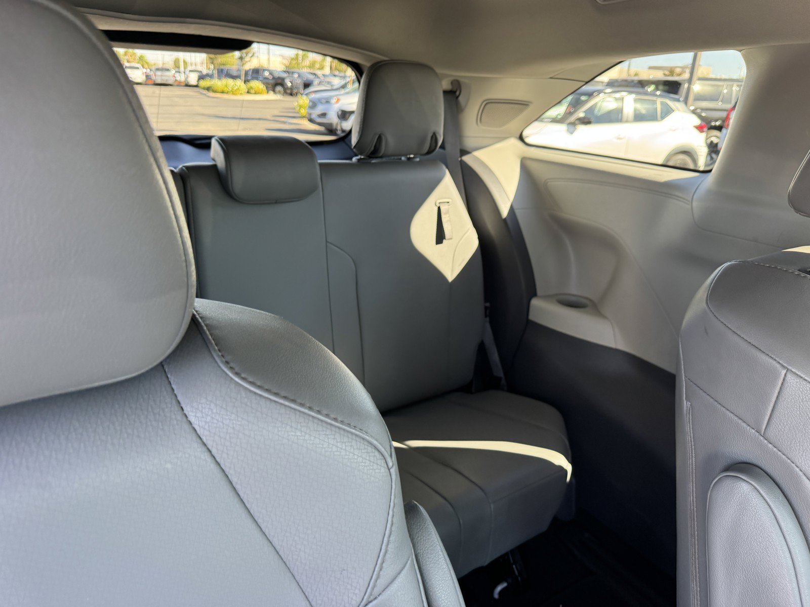 Used 2021 Toyota Sienna XLE w/ XLE Plus Package AWD/4WD image 10