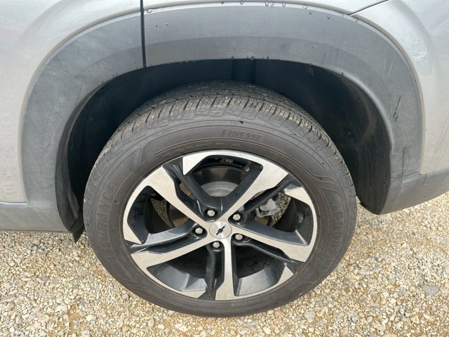Used 2025 Chevrolet Trax RS w/ Driver Confidence Package FWD image 50