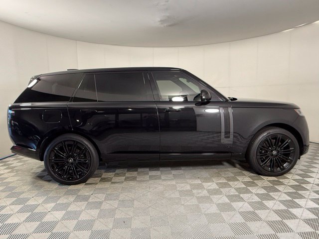 Used 2025 Land Rover Range Rover Long Wheelbase Autobiography AWD/4WD image 9