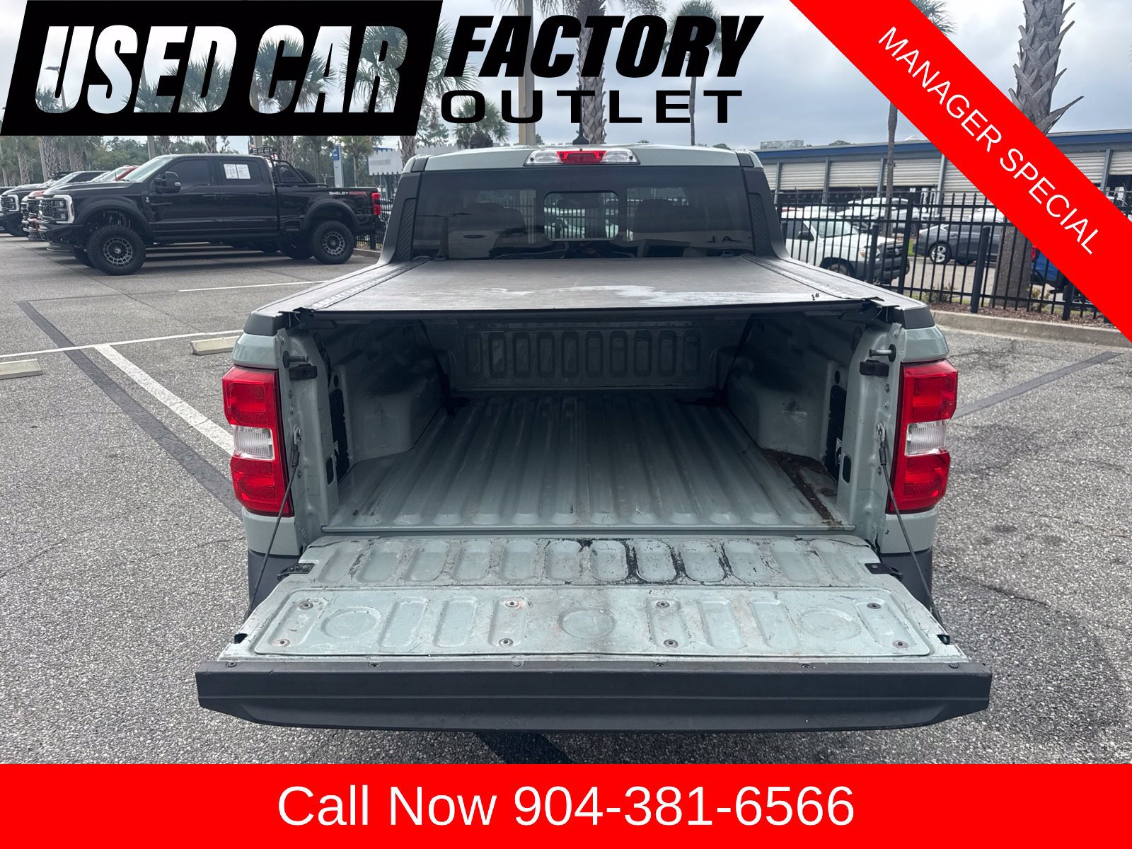 Used 2023 Ford Maverick Lariat FWD image 5