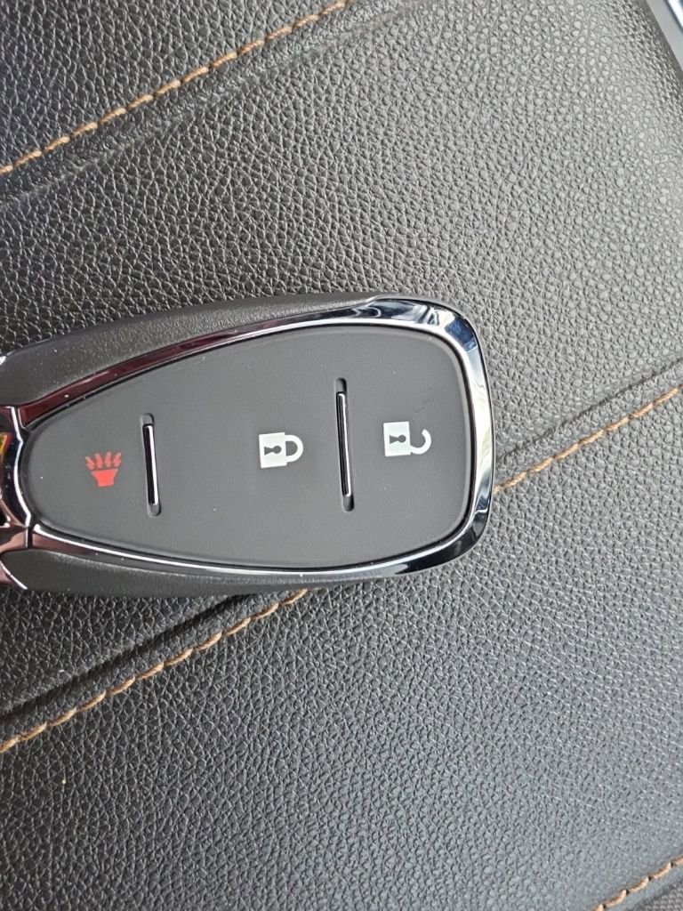 Used 2019 Chevrolet Traverse LS FWD image 14