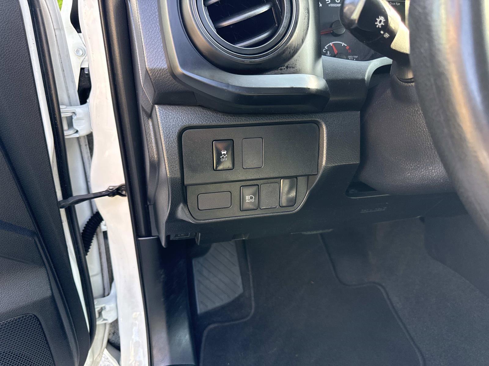 Used 2021 Toyota Tacoma SR image 28