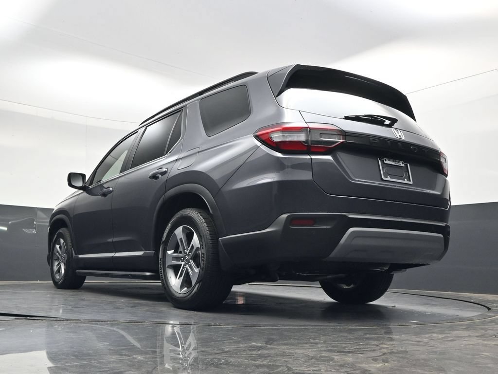 Certified 2025 Honda Pilot EX-L image 44