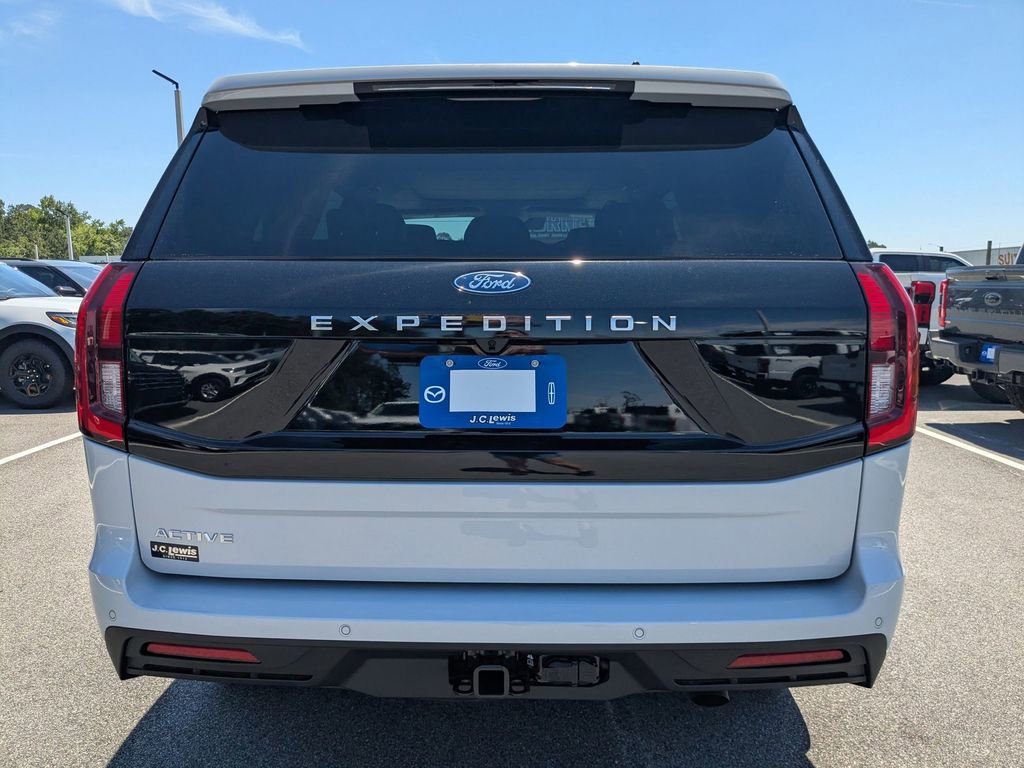 New 2026 Ford Expedition Active RWD image 5