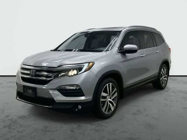 Used 2018 Honda Pilot Touring image 1