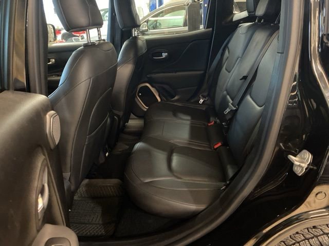 Used 2017 Jeep Renegade Limited image 11