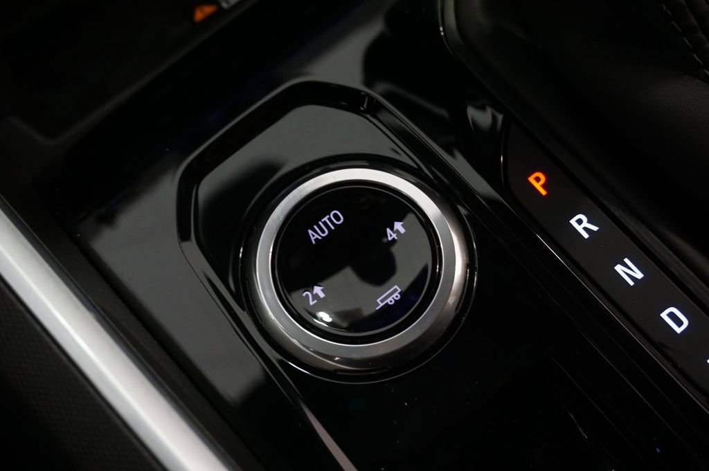 Certified 2025 Chevrolet Colorado LT w/ LT Convenience Package image 16