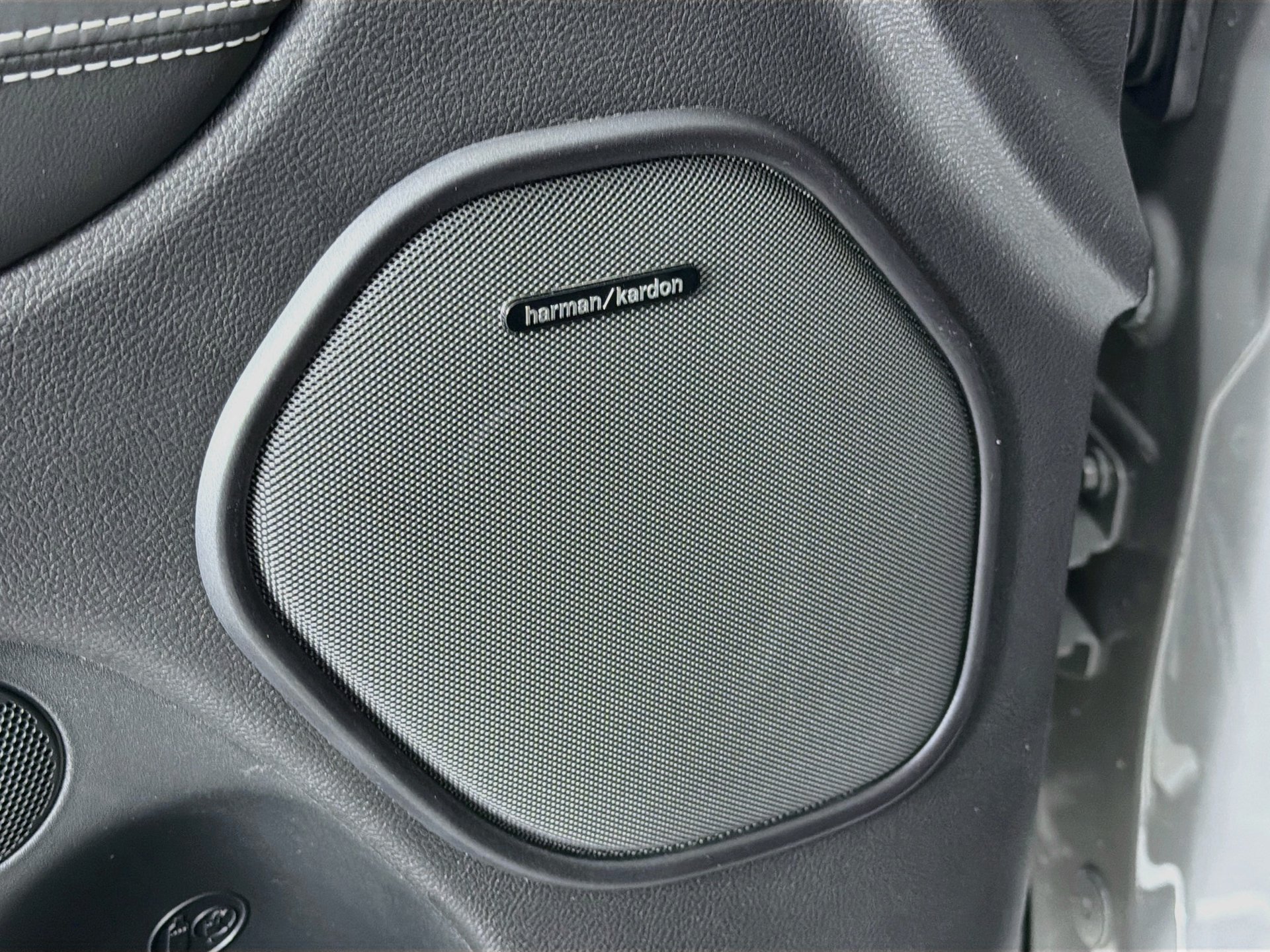 New 2026 Dodge Durango SRT Hellcat w/ Premium Group AWD/4WD image 24