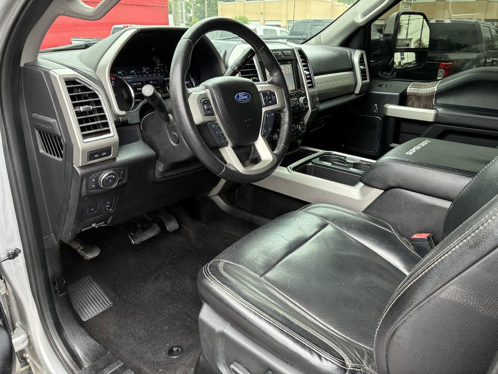 Used 2018 Ford F350 Lariat w/ Lariat Ultimate Package AWD/4WD image 11