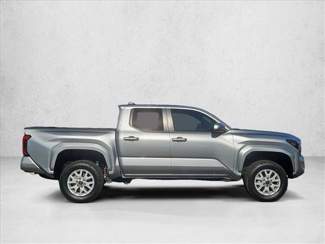 Used 2024 Toyota Tacoma SR5 AWD/4WD image 4