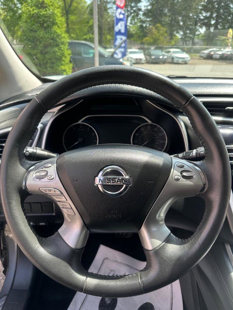 Used 2017 Nissan Murano SV FWD image 42