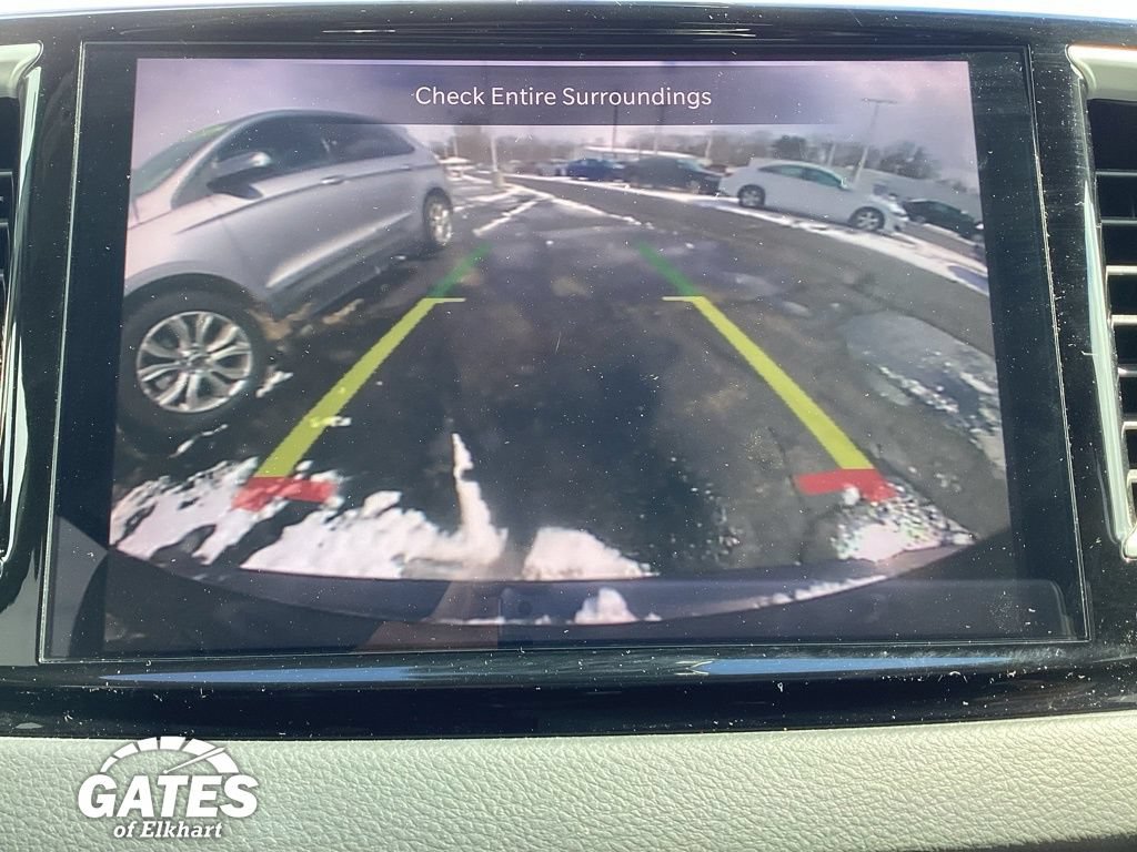 Used 2023 Chrysler Pacifica Touring-L FWD image 18