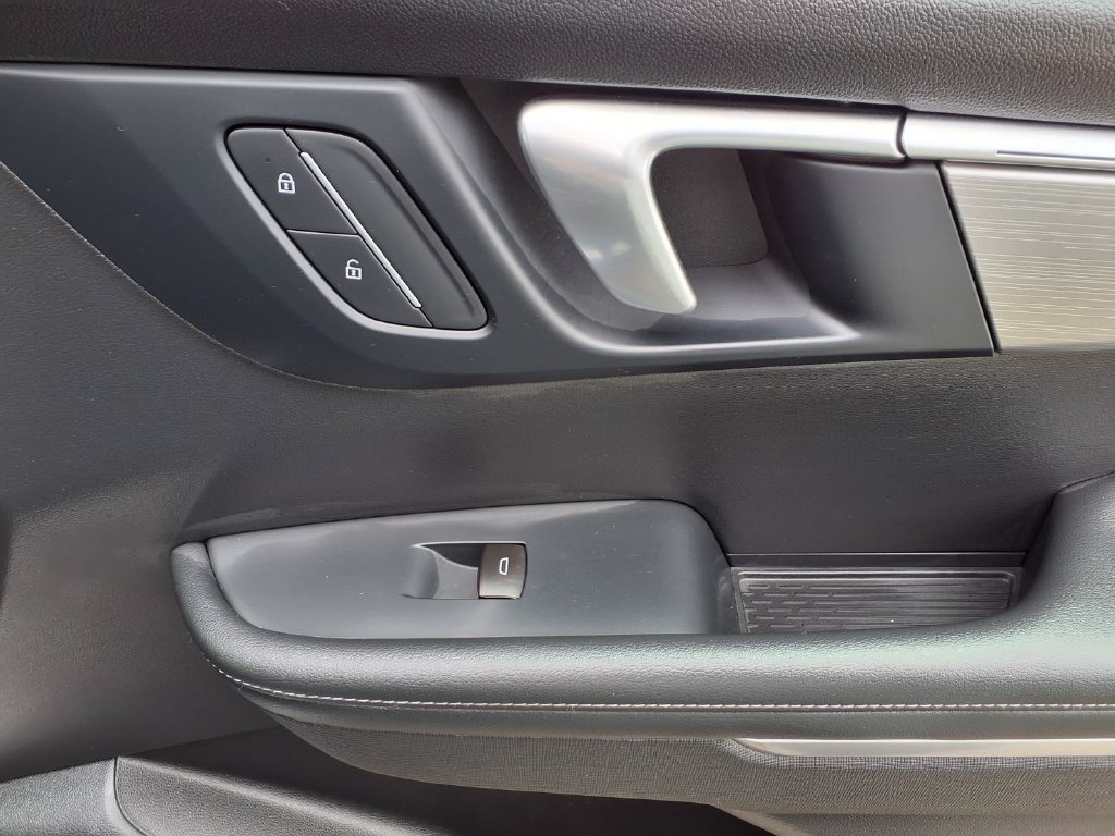 Used 2026 Buick Enclave Preferred FWD image 26