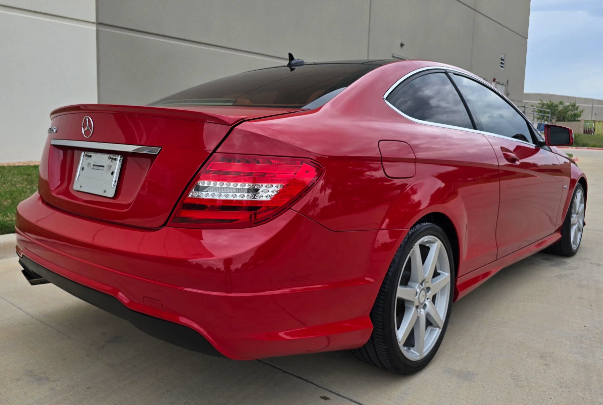 Used 2012 Mercedes-Benz C 250 Coupe image 7