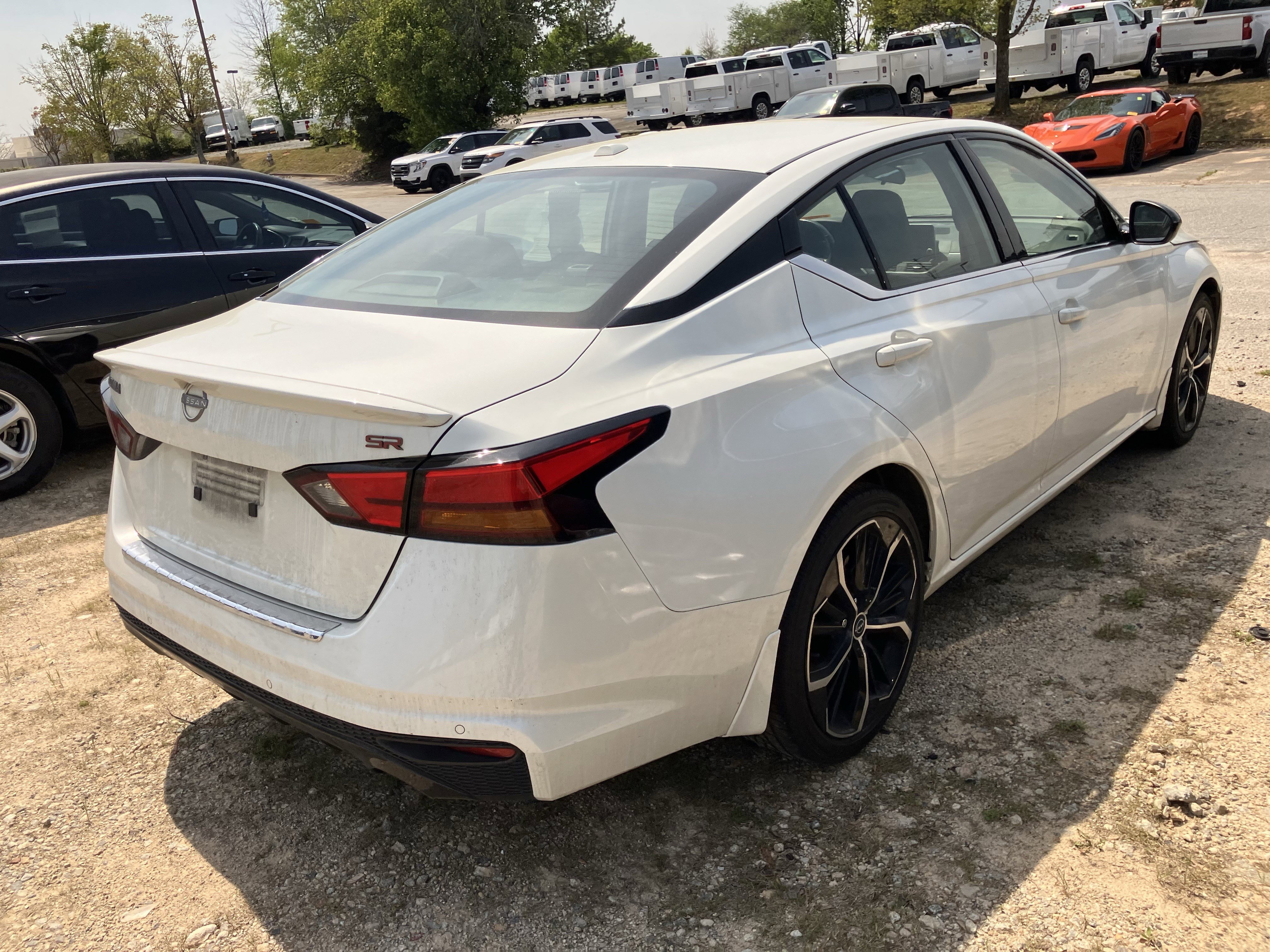 Used 2023 Nissan Altima 2.5 SR FWD image 41