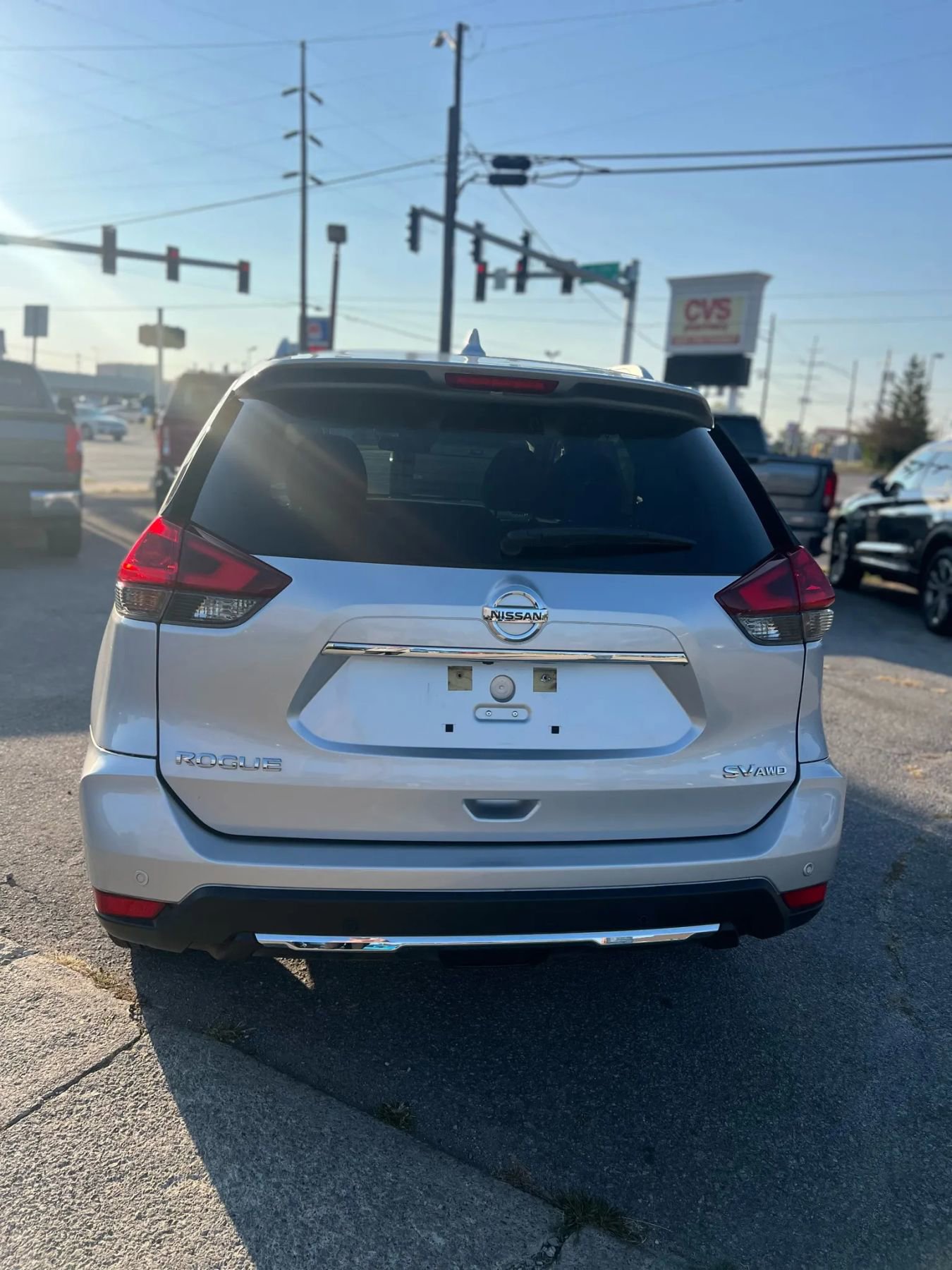 Used 2020 Nissan Rogue SV image 5