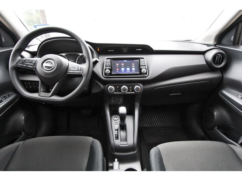 Certified 2025 Nissan Kicks Play S FWD image 9