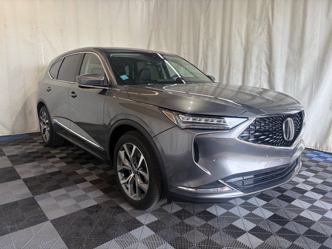 Used 2024 Acura MDX w/ Technology Package AWD/4WD image 3