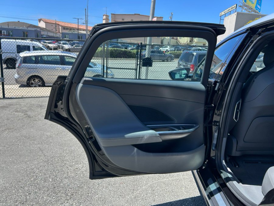 Used 2024 Lucid Air Touring AWD/4WD image 47