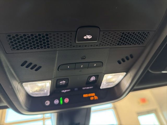 Used 2024 Cadillac XT5 Premium Luxury w/ Technology Package image 14