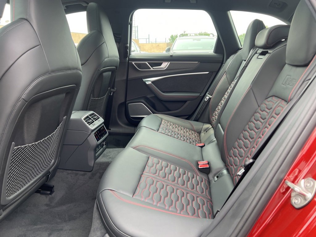 New 2025 Audi RS 6 performance image 21