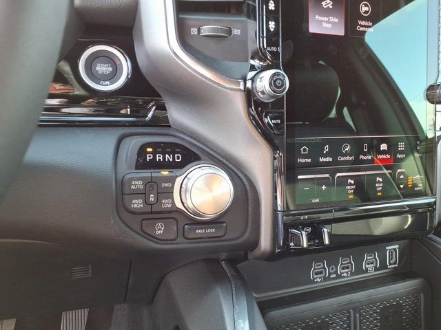 New 2026 RAM 1500 Laramie AWD/4WD image 13