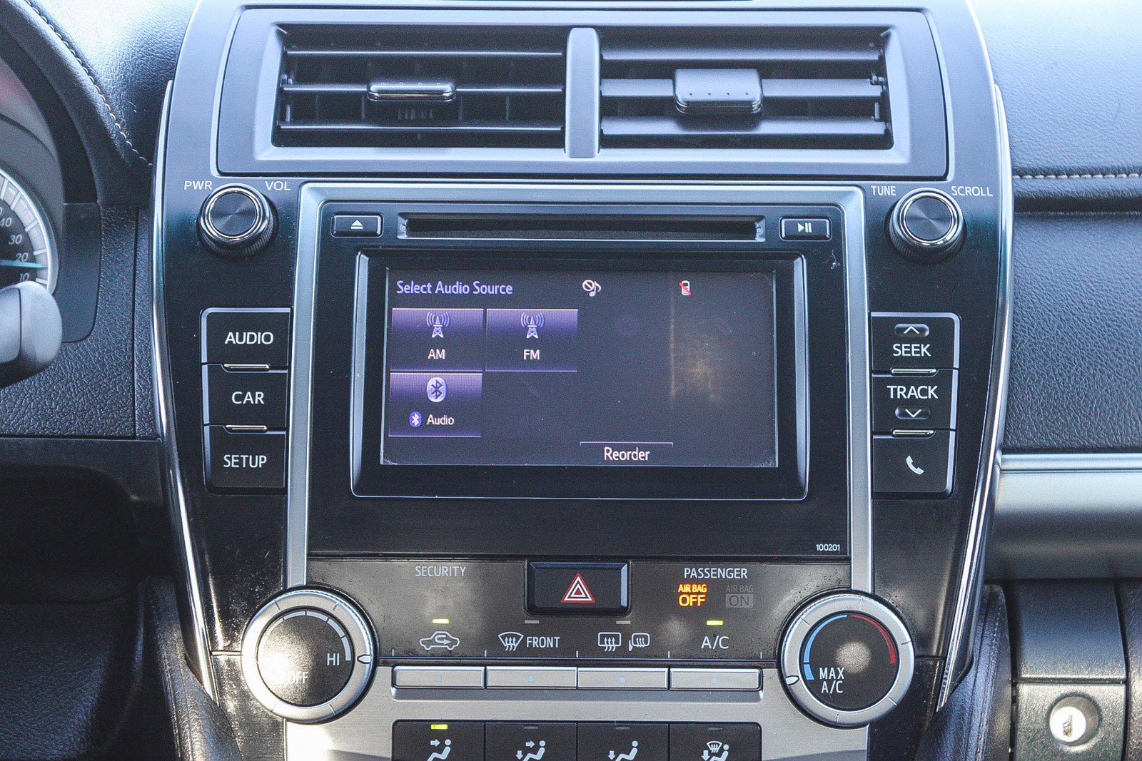 Used 2014 Toyota Camry SE image 15