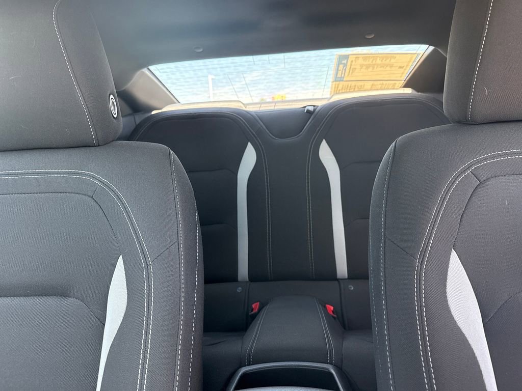 Used 2022 Chevrolet Camaro LT RWD image 28